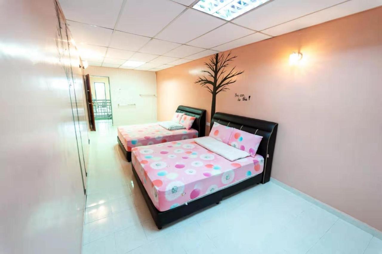Star Light Homestay Sitiawan Kültér fotó