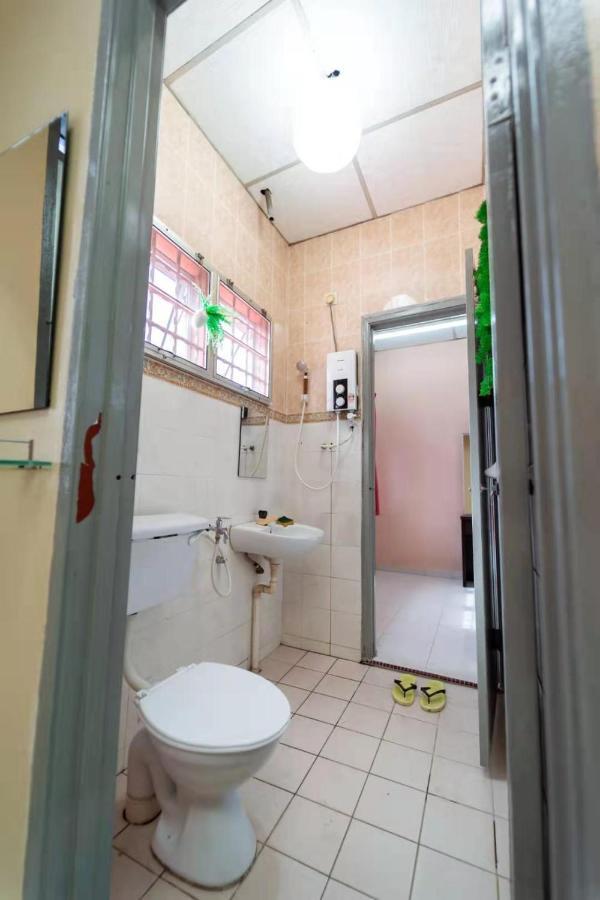 Star Light Homestay Sitiawan Kültér fotó