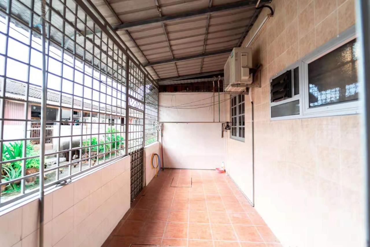 Star Light Homestay Sitiawan Kültér fotó